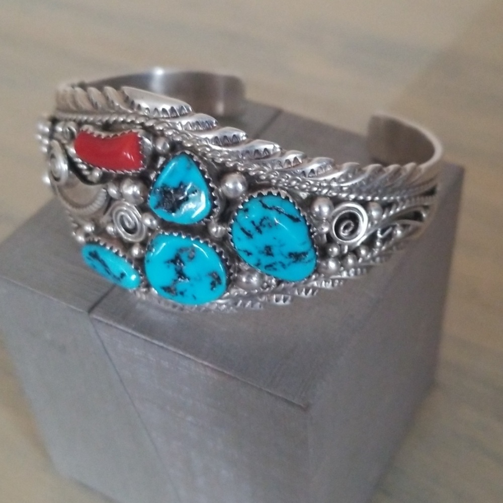 Navjo Turquoise Bracelet